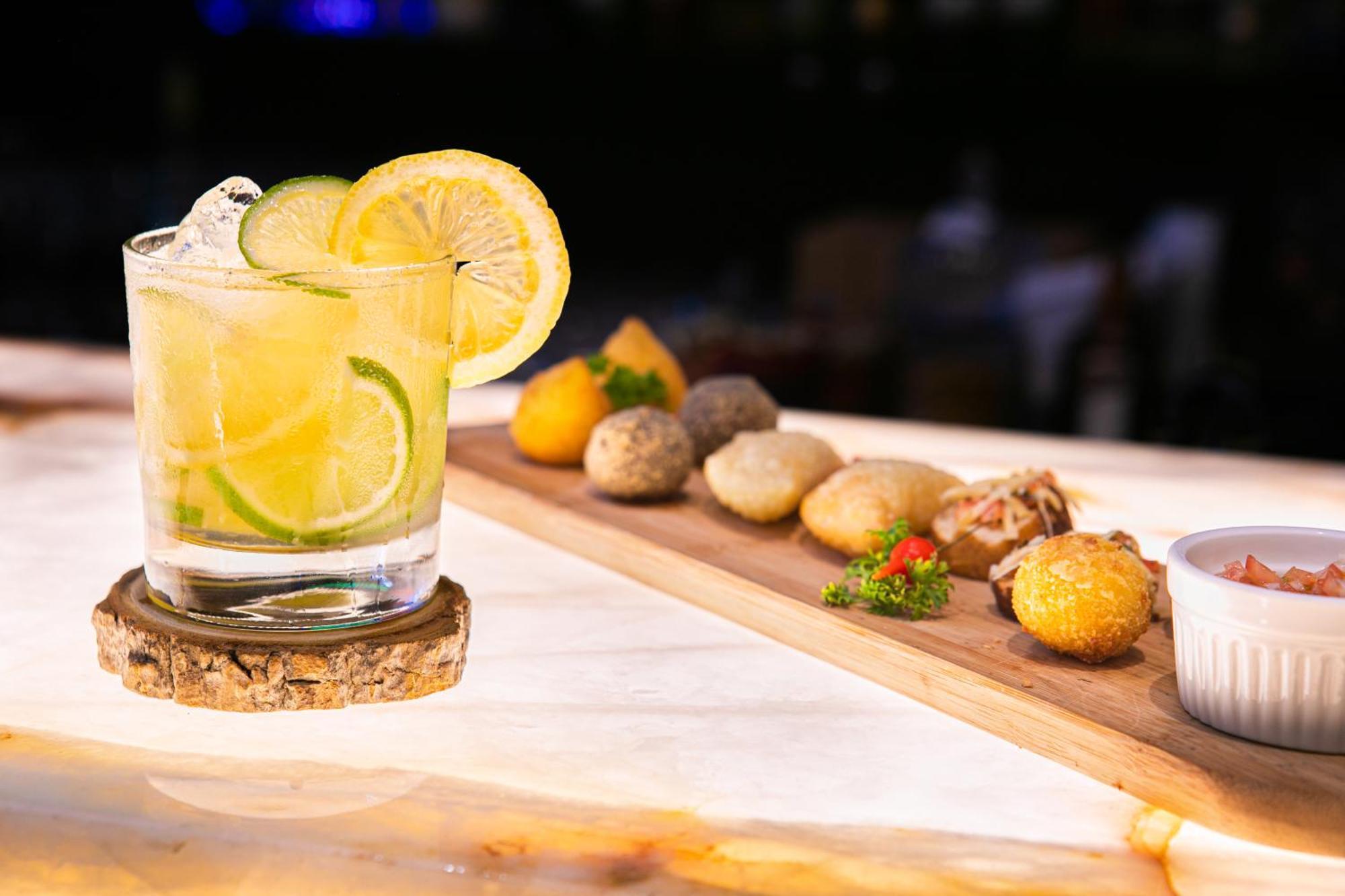 Melia Paulista Hotel São Paulo Eksteriør billede Caipirinha cocktail